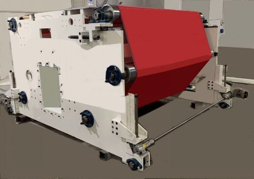 高效熔噴布擠出機械機組 科技賦能，鑄就“元寶機”新篇章